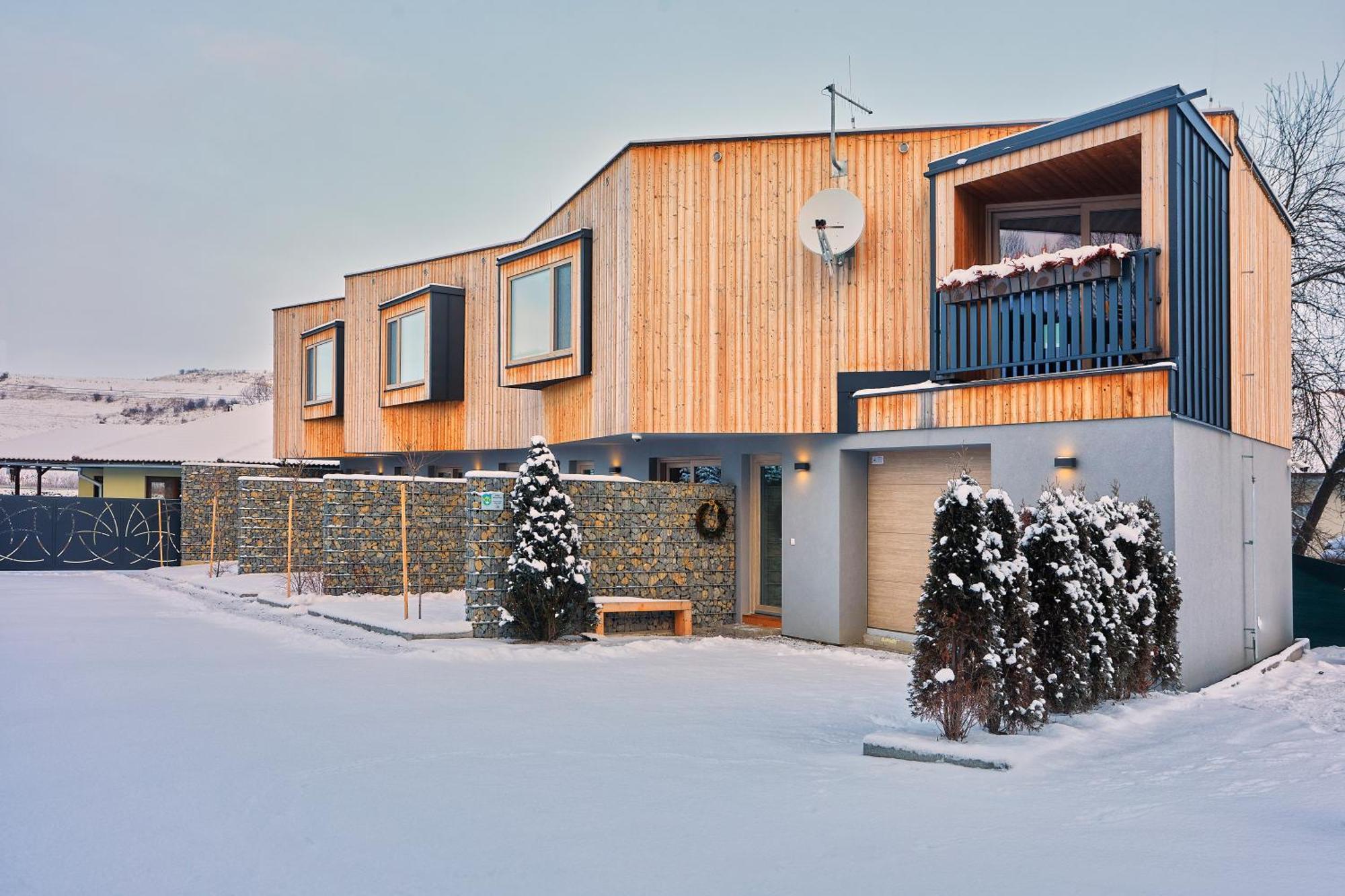 Apartmány LAMA Malatiny Esterno foto